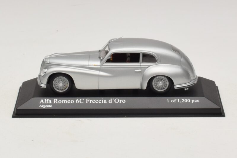 Alfa Romeo 6C 2500 Freccia d'Oro Srebrny Minichamps 1:43 Alfa Romeo 6C 2500 Freccia d'Oro Srebrny Minichamps 1:43 400120480 Metal