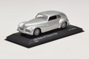 Alfa Romeo 6C 2500 Freccia d'Oro Srebrny Minichamps 1:43 400120480 Metal — zdjęcie 2 z 5
