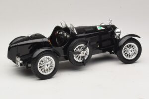 Alfa Romeo 8C Monza Czarny Bburago 1:18 3014-P1 Metal — zdjęcie 2 z 6