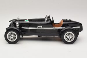 Alfa Romeo 8C Monza Czarny Bburago 1:18 3014-P1 Metal — zdjęcie 3 z 6