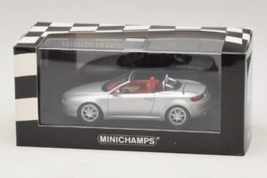 Alfa Romeo Giulia Spider Srebrny Minichamps 1:43 400120731 Metal — zdjęcie 5 z 5