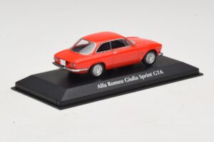 Alfa Romeo Giulia Sprint GTA Czerwony Maxichamps 1:43 940120440 Metal — zdjęcie 2 z 5