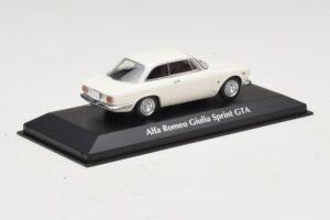 Alfa Romeo Giulia Sprint GTA Biały Maxichamps 1:43 940120441 Metal — zdjęcie 2 z 5