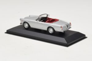 Alfa Romeo Spider 916 3.2 V6 24V Srebrny Minichamps 1:43 400120330 Metal — zdjęcie 3 z 5