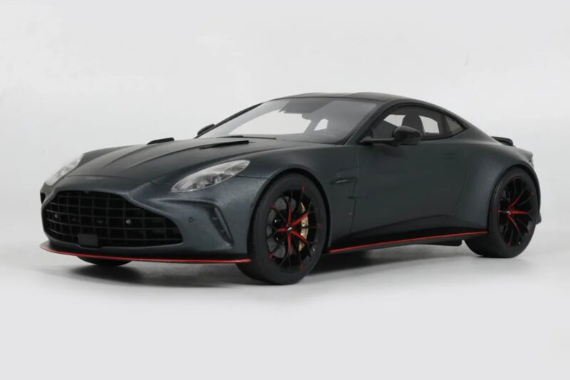 Aston Martin Vantage S Satin Xenon Grey GT Spirit 1:18 GT1017 Żywica