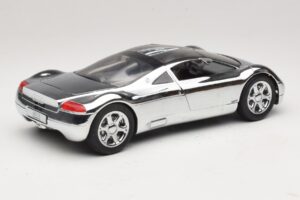 Audi Avus Quattro Chrome Silver Revell 1:18 08830 Metal — zdjęcie 3 z 8