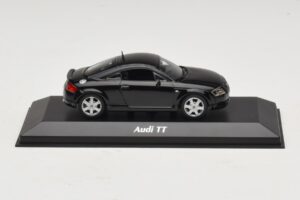 Audi TT 8N Czarny Maxichamps 1:43 940017221 Metal