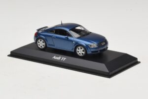 Audi TT 8N Niebieski Metalik Maxichamps 1:43 940017220 Metal — zdjęcie 3 z 5