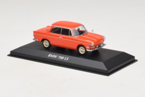 BMW 700 LS Czerwony Maxichamps 1:43 940023701 Metal — zdjęcie 3 z 5