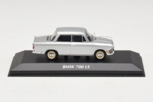 BMW 700 LS Srebrny Maxichamps 1:43 940023700 Metal