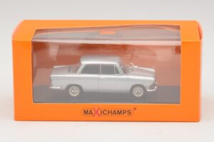 BMW 700 LS Srebrny Maxichamps 1:43 940023700 Metal — zdjęcie 5 z 5