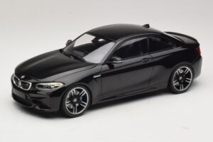 BMW M2 F87 Czarny Metalik Minichamps 1:18 155026100 Metal