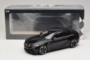 BMW M2 F87 Czarny Metalik Minichamps 1:18 155026100 Metal — zdjęcie 6 z 6