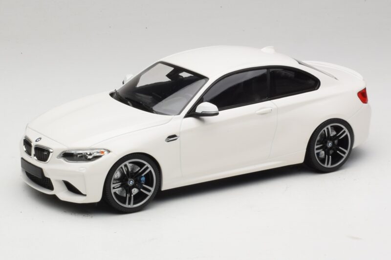BMW M2 F87 Biały Minichamps 1:18 155026104 Metal