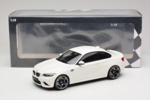 BMW M2 F87 Biały Minichamps 1:18 155026104 Metal — zdjęcie 6 z 6