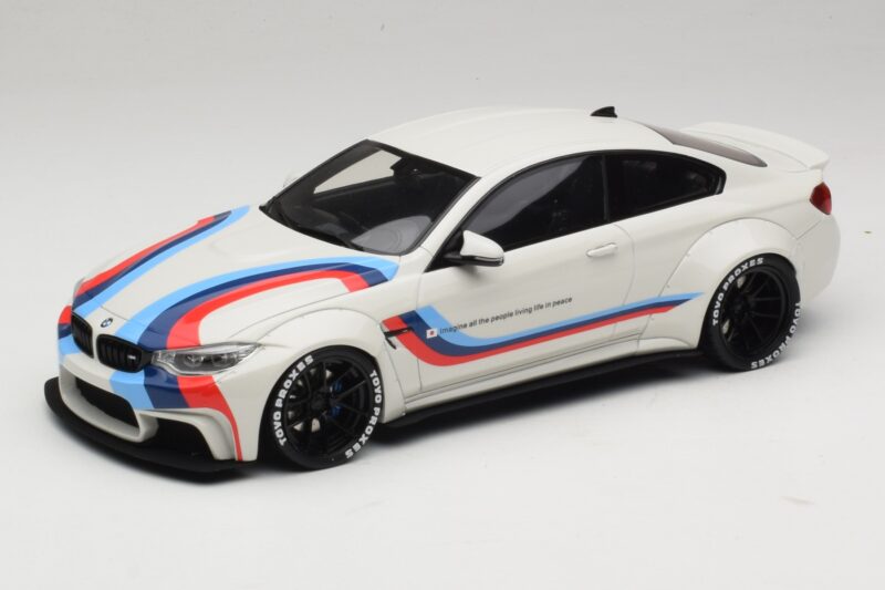 BMW M4 F82 Liberty Walk Zamienne Pudełko GT Spirit 1:18 GT067-R1 Żywica