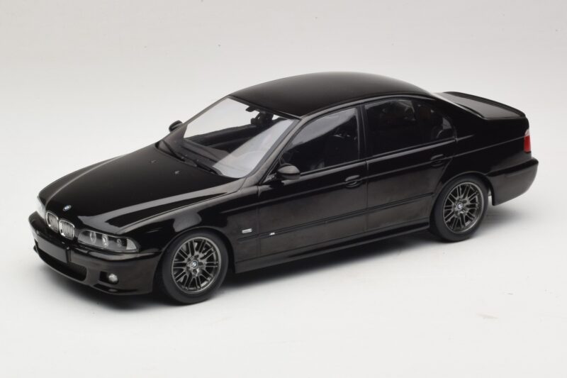 BMW M5 E39 Czarny KK-Scale 1:18 KKDC181623 Metal
