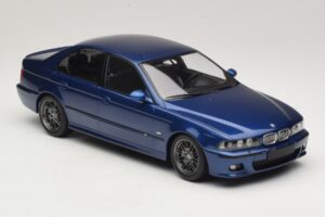 BMW M5 E39 Niebieski Metalik KK-Scale 1:18 KKDC181621 Metal — zdjęcie 4 z 6