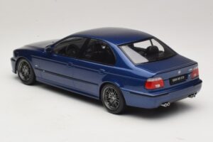 BMW M5 E39 Niebieski Metalik KK-Scale 1:18 KKDC181621 Metal — zdjęcie 5 z 6