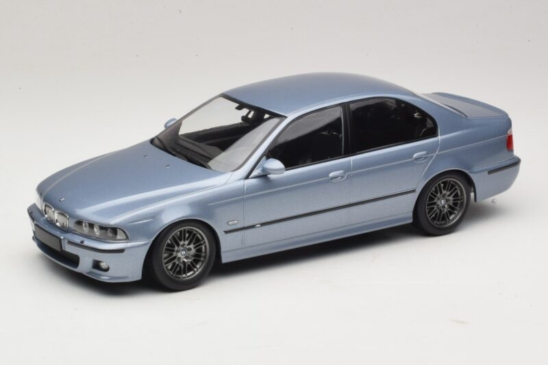 BMW M5 E39 Silverstone Blue Metallic KK-Scale 1:18 KKDC181622 Metal