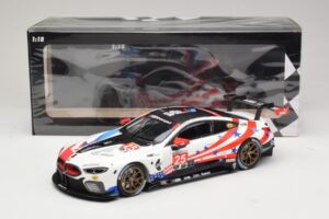 BMW M8 GTE #25 BMW Team RLL B. Auberlen / A. Sims 6 Hours of Watkins Glen 2018 Minichamps 1:18 155182995 Metal — zdjęcie 6 z 6