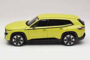 BMW XM G09 Żółty Minichamps 1:18 110023302 Metal — zdjęcie 4 z 8