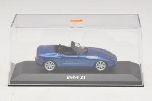 BMW Z1 E30 Niebieski Metalik Maxichamps 1:43 940020101 Metal — zdjęcie 4 z 5