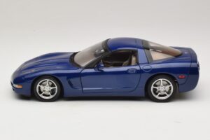 Chevrolet Corvette C5 Commemorative Edition Niebieski AUTOart 1:18 71157 Metal — zdjęcie 5 z 9
