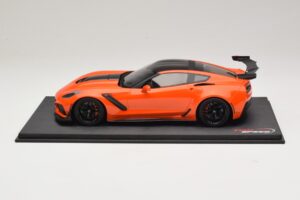 Chevrolet Corvette C7 ZR-1 High Voltage Tint TopSpeed 1:18 TS0147 Żywica — zdjęcie 3 z 6