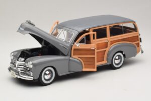 Chevrolet Fleetmaster Woody Szary Maisto 1:18 31854 Metal — zdjęcie 2 z 8