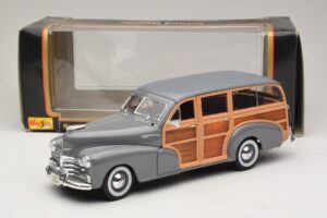 Chevrolet Fleetmaster Woody Szary Maisto 1:18 31854 Metal — zdjęcie 8 z 8