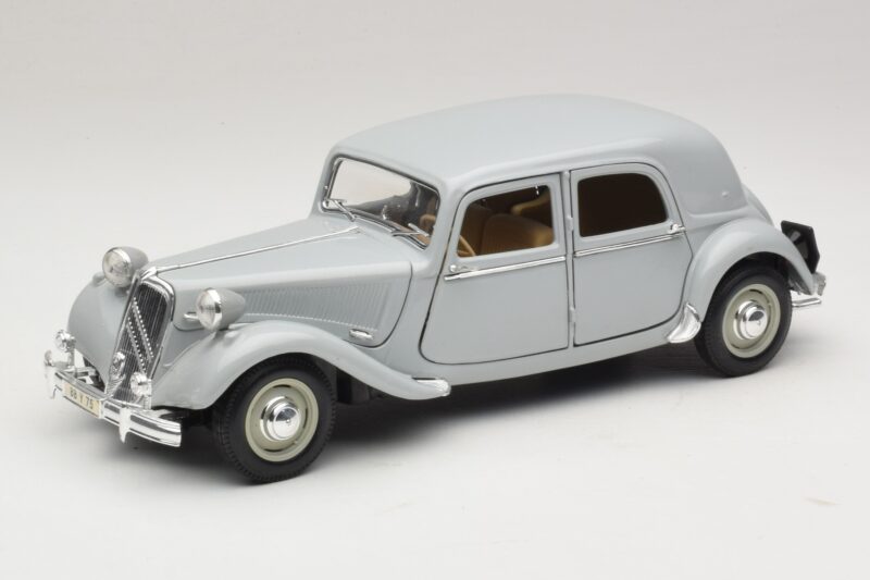 Citroen 15CV Six Szary Maisto 1:18 31837 Metal