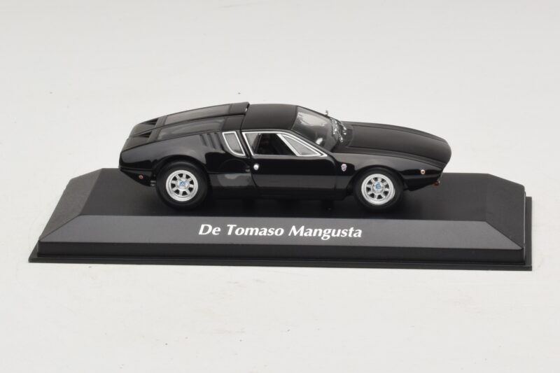 De Tomaso Mangusta Czarny Maxichamps 1:43 De Tomaso Mangusta Czarny Maxichamps 1:43 940127121 Metal