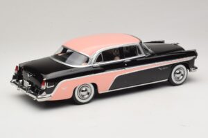 DeSoto Fireflite Sedan Czarny & Różowy KK-Scale 1:18 KKDC181542 Metal — zdjęcie 2 z 6