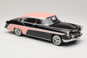 DeSoto Fireflite Sedan Czarny & Różowy KK-Scale 1:18 KKDC181542 Metal — zdjęcie 4 z 6