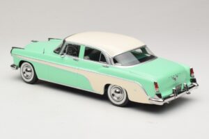 DeSoto Fireflite Sedan Jasnozielony & Kremowy KK-Scale 1:18 KKDC181543 Metal — zdjęcie 5 z 6