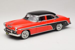 DeSoto Fireflite Sedan Czerwony & Czarny KK-Scale 1:18 KKDC181541 Metal