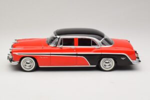 DeSoto Fireflite Sedan Czerwony & Czarny KK-Scale 1:18 KKDC181541 Metal — zdjęcie 3 z 6