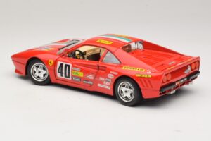 Ferrari 288 GTO #40 Czerwony Bburago 1:18 3027-P4 Metal — zdjęcie 7 z 8