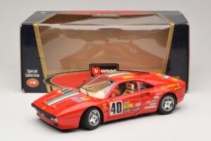 Ferrari 288 GTO #40 Czerwony Bburago 1:18 3027-P4 Metal — zdjęcie 8 z 8