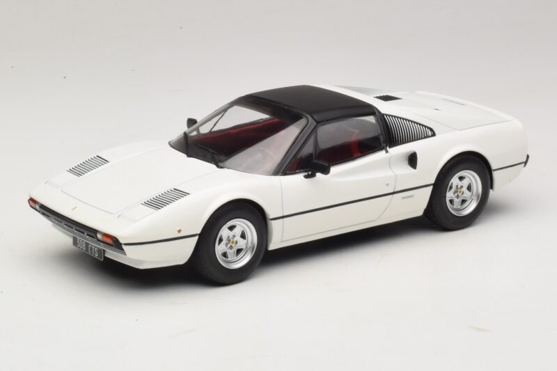 Ferrari 308 GTS Biały MCG 1:18 MCG18664 Metal