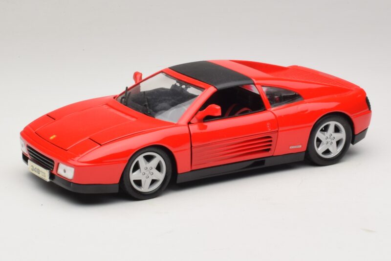 Ferrari 348 TS Czerwony Maisto 1:18 31804 Metal