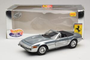 Ferrari 365 GTS Chrome Silver Hot Wheels 1:18 25738 Metal — zdjęcie 8 z 8