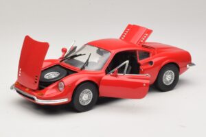 Ferrari Dino 246 Czerwony Majorette 1:18 5271 Metal — zdjęcie 2 z 8