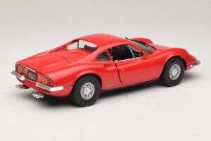 Ferrari Dino 246 Czerwony Majorette 1:18 5271 Metal — zdjęcie 3 z 8
