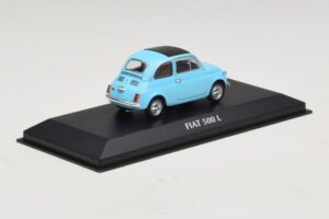 Fiat 500 L Niebieski Maxichamps 1:43 940121601 Metal — zdjęcie 2 z 5