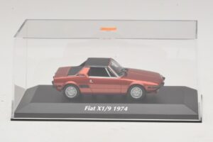 Fiat X1/9 Czerwony Maxichamps 1:43 940121662 Metal — zdjęcie 4 z 5