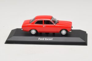 Ford Escort Mk1 Czerwony Maxichamps 1:43 940081001 Metal