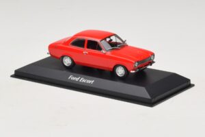 Ford Escort Mk1 Czerwony Maxichamps 1:43 940081001 Metal — zdjęcie 3 z 5