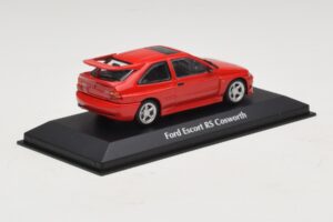 Ford Escort RS Cosworth Czerwony Maxichamps 1:43 940082100 Metal — zdjęcie 2 z 5